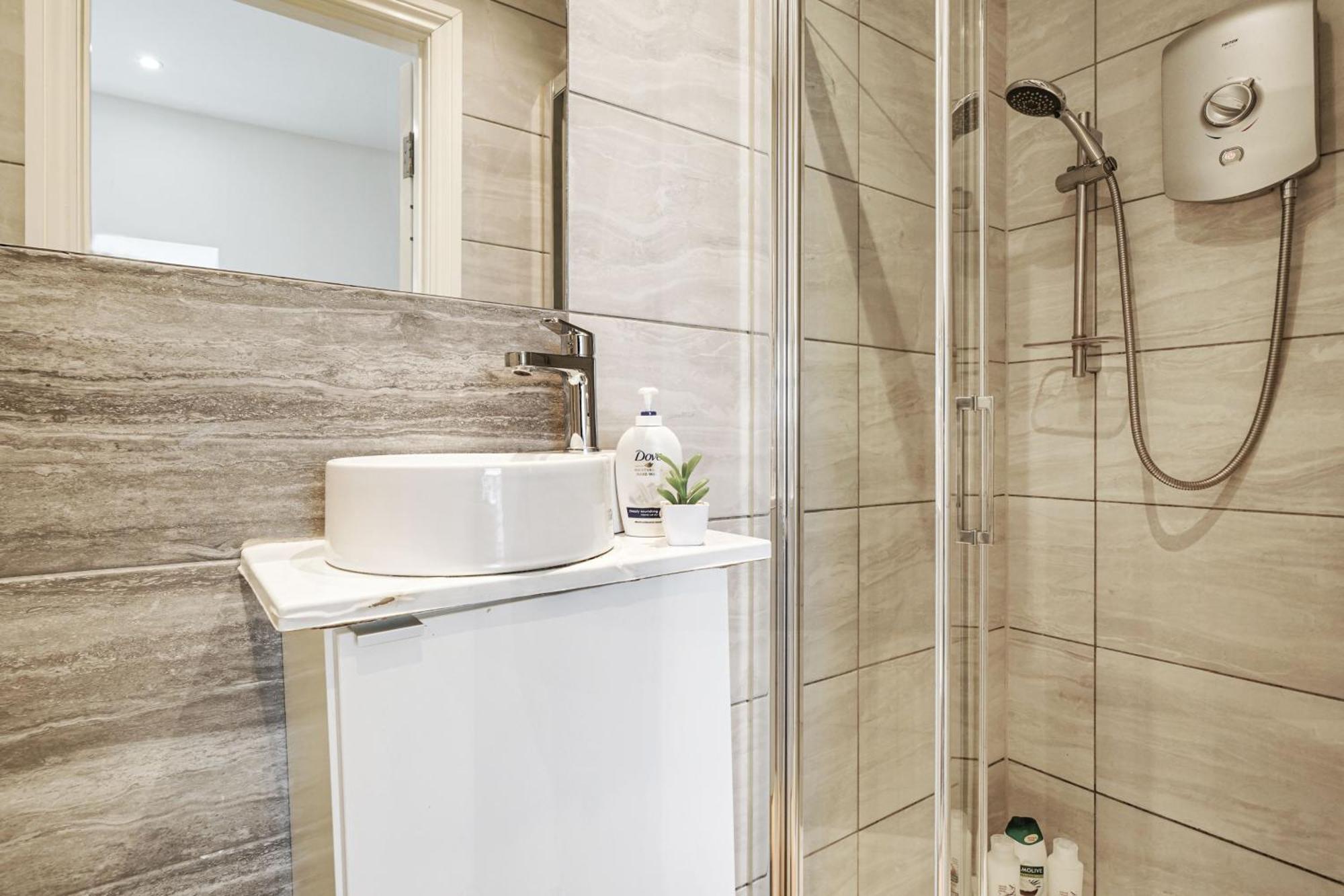 Studio Apartments London With Free Wifi Luaran gambar